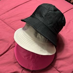 3 piece bucket hat set! Pink/black, tan/black, and black. New never worn